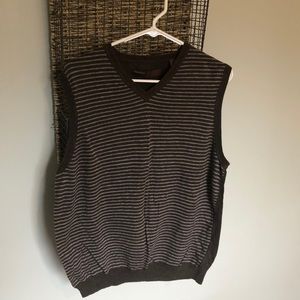 PE Sweater vest
